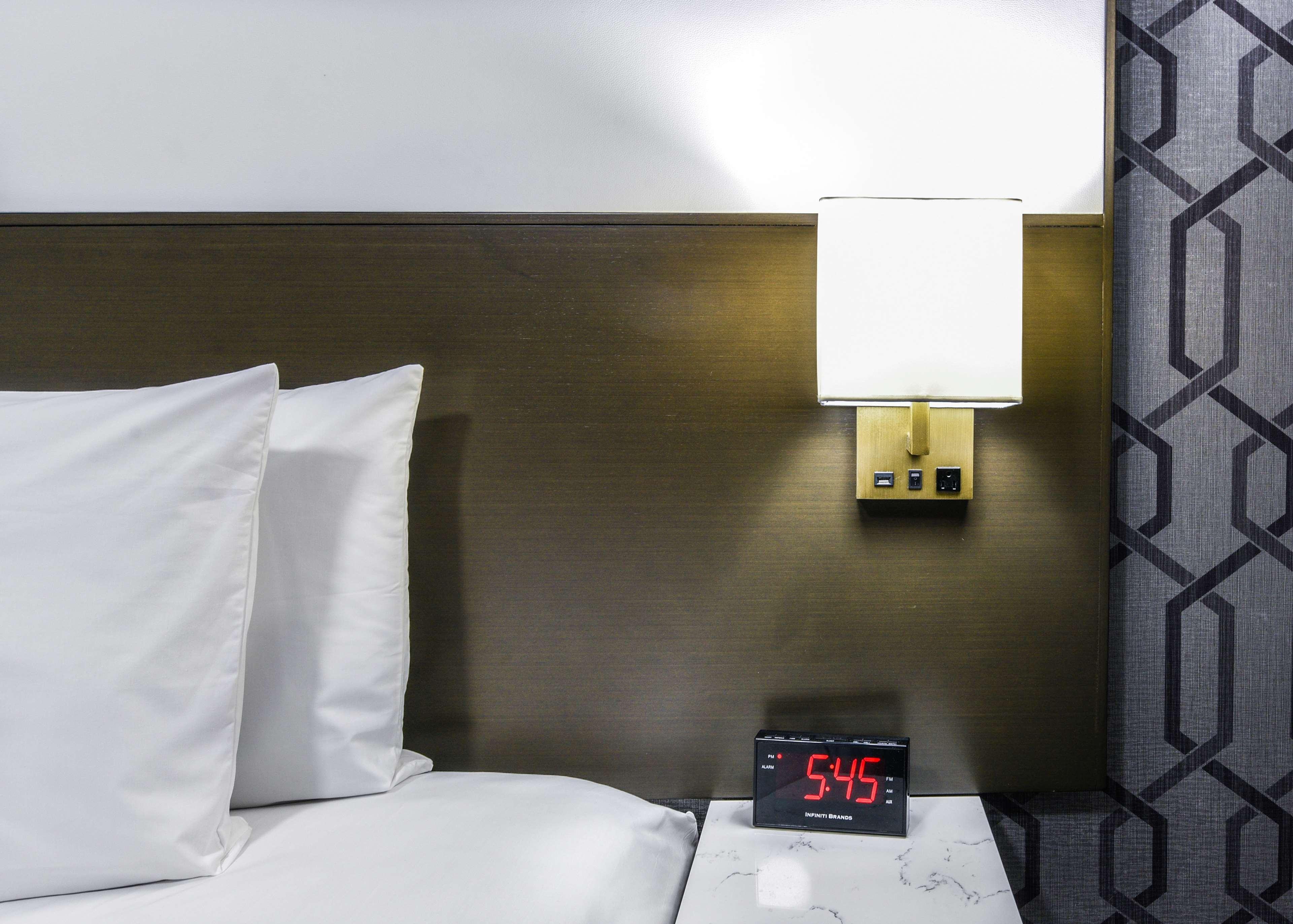 Sunset West Hotel, Surestay Collection By Best Western Los Angeles Exterior photo