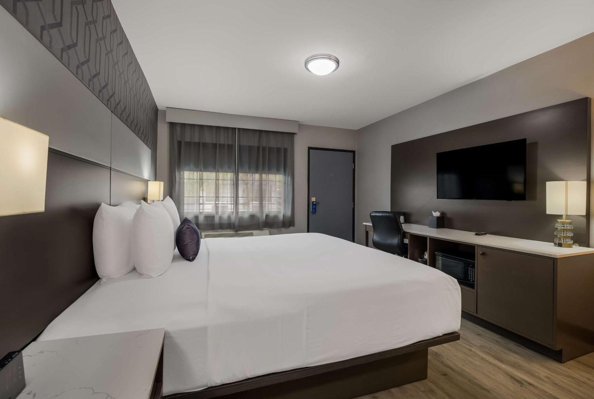 Sunset West Hotel, Surestay Collection By Best Western Los Angeles Exterior photo