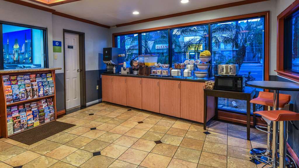 Sunset West Hotel, Surestay Collection By Best Western Los Angeles Restaurant photo